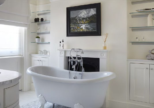 Bespoke kitchen design and build with marble splash backs and hand crafted joinery.
